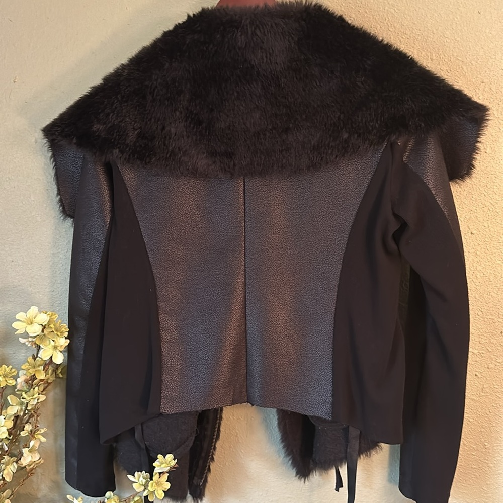 Simply Vera VERA WANG faux fur faux leather jacket - Picture 8 of 9